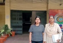 गिरफ्तार कर चुकी थी, जबकि अब तकनीकी जांच और पूछताछ के आधार पर साक्षी सिंह को दिल्ली से गिरफ्तार किया गया है।