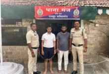 बैंक खातों के जरिए घूमता था अवैध धन, रिश्तेदार भी निकला नेटवर्क का हिस्सा
