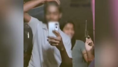 महिला और युवक की तलाश में पुलिस